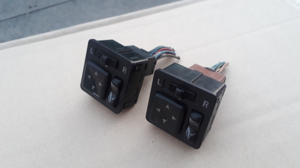 สวิทช์ปรับกระจกมองข้าง Mitsubishi CK2 แท้