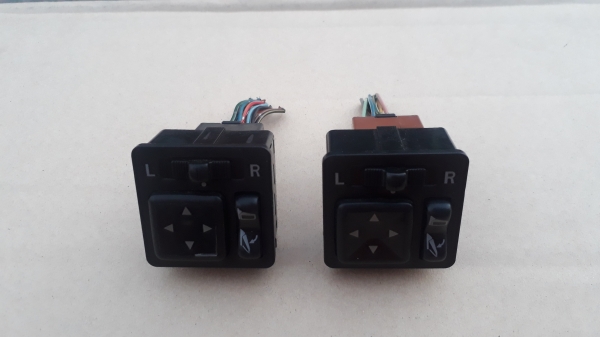 สวิทช์ปรับกระจกมองข้าง Mitsubishi CK2 แท้