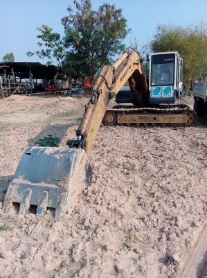 ขายรถแม็คโคร โคมัสสุ คราคาถูก