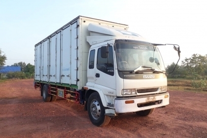 ขาย ISUZU 6 ล้อ ตู้ 10 บาน ปี 48 เครื่อง 200 ยาว 7.2 ม. เครื่องดี ยางดี คัสซีสวย ราคา 800,000 บาท ติ ขาย ISUZU 6 ล้อ ตู้ 10 บาน ปี 48 เครื่อง 200 ยาว 7.2 ม. เครื่องดี ยางดี คัสซีสวย ราคา 800,000 บาท ติ