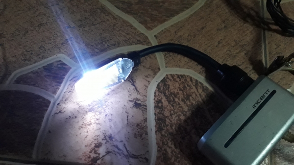 ไฟประดับตกแต่ง LED แสงสีขาว ต่อกับช่องที่จุดไฟบุหรี่ ไฟประดับตกแต่ง LED แสงสีขาว ต่อกับช่องที่จุดไฟบุหรี่