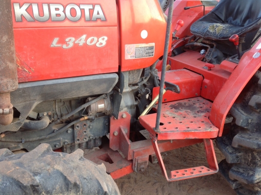 ขาย L3408 4WD พร้อมใบดันดิน กับ โรตารี่ ราคา165000บ.