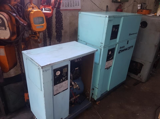 ขายถูกๆปั๊มลมมือสอง(เก่านอก-แห้งๆญี่ปุ่น)แบบตู้เก็บเสียง IWATA 2แรง ทำการทดสอบเรียบร้อยแล้ว ทุกระบบเดิมๆ ทำงานได้ดีมากครับ