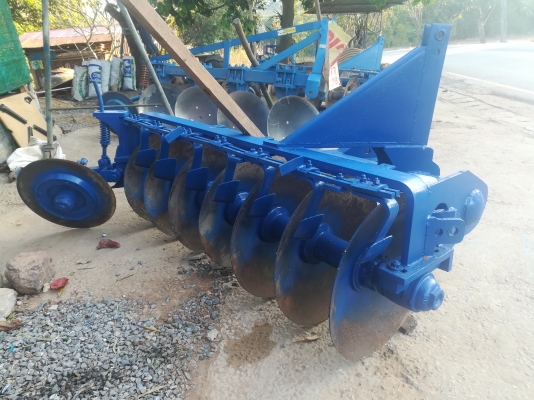 ขายผานเจ็ดรถไถฟอร์ดสภาพสวย