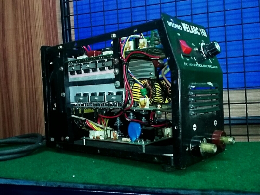 ตู้เชื่อม welpro arc 160 มือสองของดี พร้อมสาย เชื่อม 7 เมตร GND 5 เมตร ตู้เชื่อม welpro arc 160 มือสองของดี พร้อมสาย เชื่อม 7 เมตร GND 5 เมตร