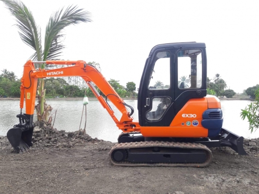 ขายจ้า.HITACHI EX30-2 เก่านอกแท้  สภาพสวย เครื่องปั๊มดี  พร้อมใช้  โทร 089-3818694 จ๊อย