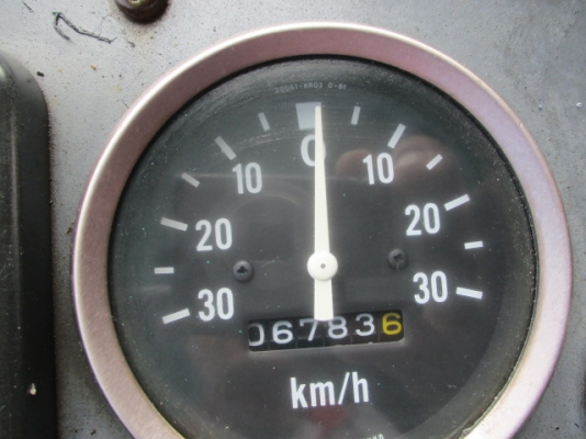 รถบดล้อยาง 9 ล้อ SAKAI TS200