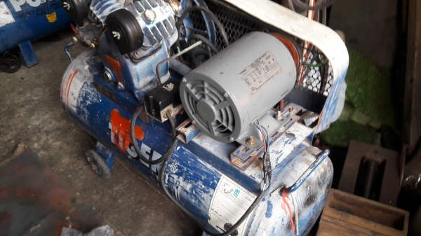 ขาย !! ปั้มลม.TIGER.ขนาด1/2แรง2สูบ.ถัง64ลิตร..พร้อมใช้งาน