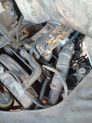 ขายรถตู้ อีซูซุ ตัดทำเป็นเป็นอีแต๋นครับ สอบถาม0846842618