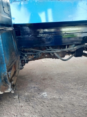 ขายรถตู้ อีซูซุ ตัดทำเป็นเป็นอีแต๋นครับ สอบถาม0846842618