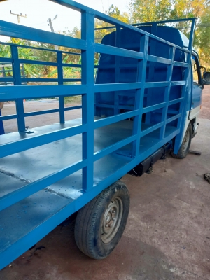 ขายรถตู้ อีซูซุ ตัดทำเป็นเป็นอีแต๋นครับ สอบถาม0846842618