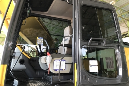 ขาย!! >>> Komatsu Pc200 รุ่น 8 MO กล้องหลัง รถสวยเต็ม <<< เบอร์ติดต่อ 098-7155789 086-4631102 ขาย!! >>> Komatsu Pc200 รุ่น 8 MO กล้องหลัง รถสวยเต็ม <<< เบอร์ติดต่อ 098-7155789 086-4631102