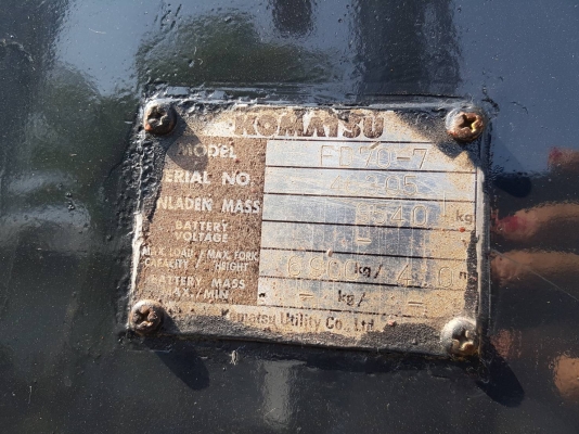 KOMATSU 7 ตัน  เครื่องสวย รถสวย  ญี่ปุ่นมือสอง ไม่เคยใช้ในไทย... รถสวย ชั่วโมงน้อย นำเข้าญี่ปุ่น ไม่เคยใชในไทย รถนอก ชมเครื่องจักร โฟล์คลิฟท์ รอก นับ1,000รายการจากญี่ปุ่นwww.paholgroup.com