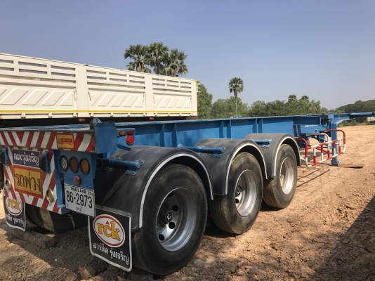 ขาย หางกั้งสามเพลา RCK รุ่งเจริญ ปี 59 ยาว 12.50 เมตร กว้าง 2.50 เมตร ยางดี พร้อมใช้งาน เอกสารพร้อมโอน สนใจติดต่อเรา ดำสุโขทัย โทร 089-7087998,081-7855503 หรือเยี่ยมชมเว็ปไซได้ที่ www.dum-sukhothai.com เรายินดีให้บริการค่ะ ???????? ดูสินค้าได้ที่เต็นท์ดำส