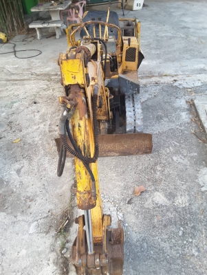 รถขุดเล็ก YANMAR สตาร์ทกุญแจ แทรคยางใหม่ พร้อมใช้งาน เก่านอก 100\% ขายตามสภาพ 65,000 บ. รถขุดเล็ก YANMAR สตาร์ทกุญแจ แทรคยางใหม่ พร้อมใช้งาน เก่านอก 100\% ขายตามสภาพ 65,000 บ.