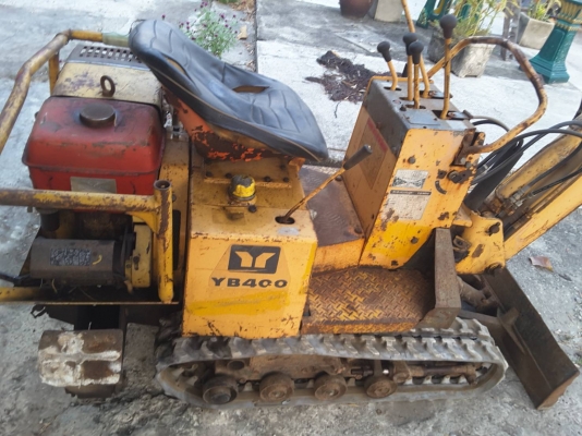 รถขุดเล็ก YANMAR สตาร์ทกุญแจ แทรคยางใหม่ พร้อมใช้งาน เก่านอก 100\% ขายตามสภาพ 65,000 บ. รถขุดเล็ก YANMAR สตาร์ทกุญแจ แทรคยางใหม่ พร้อมใช้งาน เก่านอก 100\% ขายตามสภาพ 65,000 บ.