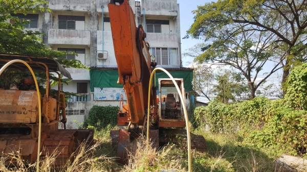 ขาย แบคโฮ DAEWOO DH220LC เครื่องเดิม ปั้ม K3V ช่วงล่างดี รถติดเครื่องใช้งานได้ เอกสารใบซื้อขาย