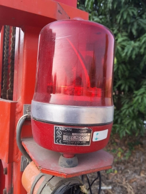 โฟล์คลิฟท์ไฟฟ้า SUGICO ขนาดยก 500 โล เสาสูง 3 เมตร ยกน้ำหนักเต็มที่ 700 โล ยางตัน ขายตามสภาพ เก่านอก พร้อมใช้งาน 45,000 บ.