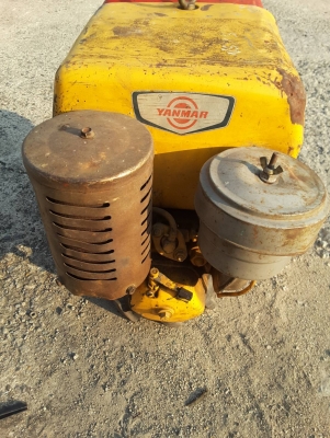 เครื่องยนต์ดีเซล สูบเดียว YANMAR 8 แรง 12,000 บ.