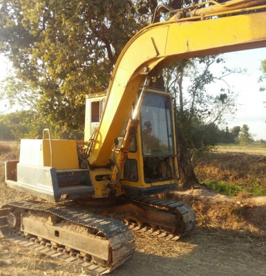 KOMATSU PC 60-5 พร้อมใช้งาน เครื่องเดิมๆทำงานเร็วไม่โหลด ช่วงล่างเอวแน่น เอกสารสัญญาซื้อขาย ราคาต่อรองได้ครับ