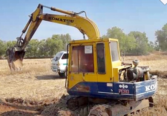 KOMATSU PC 60-5 พร้อมใช้งาน เครื่องเดิมๆทำงานเร็วไม่โหลด ช่วงล่างเอวแน่น เอกสารสัญญาซื้อขาย ราคาต่อรองได้ครับ