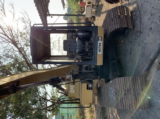 ขายด่วน รถแมคโคร CAT สภาพใช้งานได้ปกติ ขายด่วน รถแมคโคร CAT สภาพใช้งานได้ปกติ