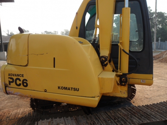 PC60-7 KOMATSU @650,000  ระบบไฟฟ้าครบ สภาพสวยพร้อมเอกสาร สนใจโทรหาที่เบอร์ 081-989-1989 หรั่งครับ