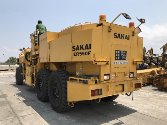 รถขูดไสผิวถนน SAKAI ER550F ปี 2003 นำเข้าจากญี่ปุ่น ราคาถูก รถขูดไสผิวถนน SAKAI ER550F ปี 2003 นำเข้าจากญี่ปุ่น ราคาถูก