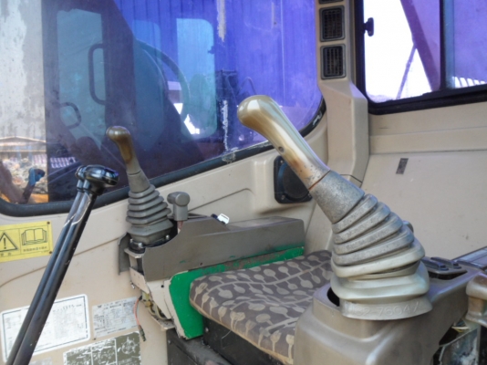 313-BCR CATERPILLAR รถขุดสุดพิเศษ 580,000  บาทเท่านั้นๆๆๆๆ เอกสารพร้อมสนใจโทรหา 081-989-1989 หรั่งครับ