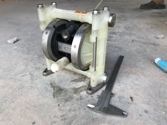 ขายปั๊มไดอะแฟรม Graco Husky ของใหม่ไม่เคยใช้งาน made in USA. สวยมาก ขนาด 4หุน ราคา 3,200 บาท