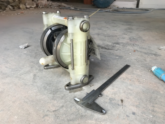 ขายปั๊มไดอะแฟรม Graco Husky ของใหม่ไม่เคยใช้งาน made in USA. สวยมาก ขนาด 4หุน ราคา 3,200 บาท ขายปั๊มไดอะแฟรม Graco Husky ของใหม่ไม่เคยใช้งาน made in USA. สวยมาก ขนาด 4หุน ราคา 3,200 บาท