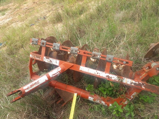 ขายผานพรวน CMT ขนาด 5*20 ใช้งานน้อยพร้อมใช้งาน  ราคา 16,500 บาท  สนใจติดต่อ 084-9997463