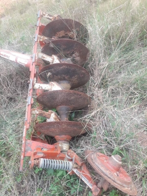 ขายผานพรวน CMT ขนาด 5*20 ใช้งานน้อยพร้อมใช้งาน  ราคา 16,500 บาท  สนใจติดต่อ 084-9997463