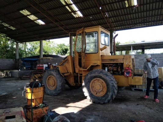 ขายด่วนรถตักเอวอ่อนCAT=910 ปี48