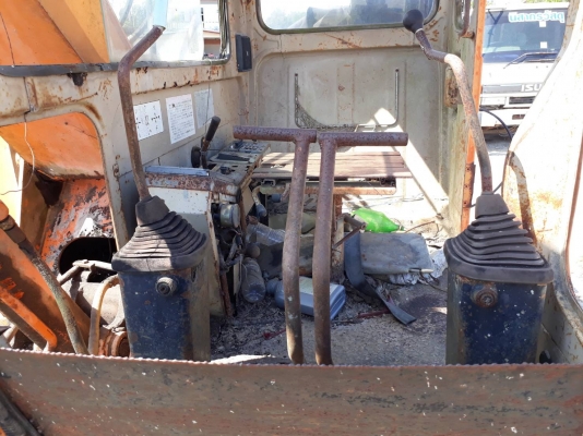 ขายด่วนรถแบคโฮHITACHIPC60 รถสวยโปกสวิลแต