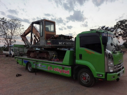 ขายด่วนรถแบคโฮKOMATSU=PC60=5 รถใช้งานอยู่ทุกวันครับ