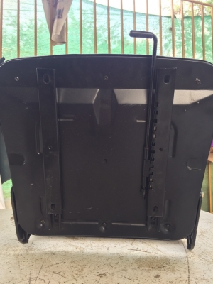 #ขายเบาะรถขุด (มือ1 อย่างดี)    ????ราคา 2,500???? (ของพร้อมส่ง) ‼️ลูกค้าท่านใด สนใจ-สั่งซื้อได้ครับ #มีของพร้อมส่ง‼️ ☎️ สนใจติดต่อ 096-3268553 (สถิตย์พันธ์) ???? ID LINE 0963268553 ร้านรุ่งเจริญแทรกเตอร์ อำเภอพระพุทธบาท จังหวัดสระบุรี ????ติดตาม ชมเพจร้า