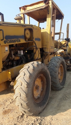 ขายรถเกรดแชมเปี้ยนรุ่น 710 A เอกสารเล่มทะเบียนราคา 350,000