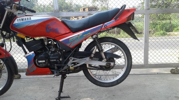 ขาย ยามาฮ่า RXZ เล่มโอนภาษีขาดปี 61 (ยังต่อได้) รถเดิมเครื่องดีสีสันสวยขอบมีเนียม