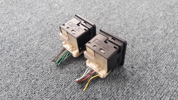 สวิทช์ปรับกระจกมองข้าง โตโยต้า