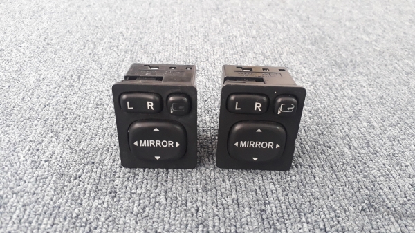 สวิทช์ปรับกระจกมองข้าง โตโยต้า