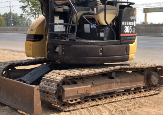 ขายรถขุด CAT 305SR หัวกระแทก นำเข้าเองจากญี่ปุ่น สภาพสวยพร้อมใช้ มีVDOการทำงานครับ