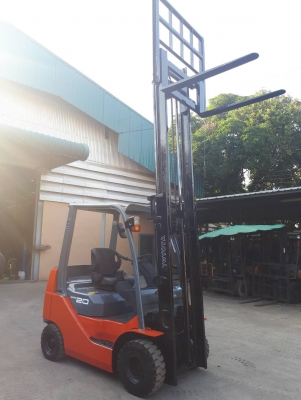 TOYOTA 2ตัน รุ่น8 ดีเซล เสายกสูง 3.3 เมตร งาสไลด์ ชั่วโมงน้อย รถสวย พร้อมใช้ รถสวย ชั่วโมงน้อย นำเข้าญี่ปุ่น ไม่เคยใชในไทย รถนอก ชมเครื่องจักร โฟล์คลิฟท์ รอก นับ1,000รายการจากญี่ปุ่นwww.paholgroup.com