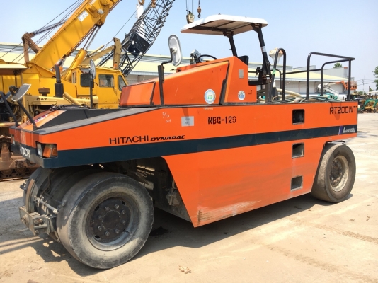 Hitachi RT200WT-C : รถบด 10 ตัน 7ล้อยาง นำเข้าจากญี่ปุ่น โทร. 080-6565422 (หนิง)