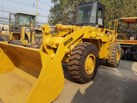 รถตักล้อยาง CAT 950 Bรถสวยเครื่องดี ใช้งานน้อย เอกสารเล่มทะเบียน เจ้าของขายเอง. รถตักล้อยาง CAT 950 Bรถสวยเครื่องดี ใช้งานน้อย เอกสารเล่มทะเบียน เจ้าของขายเอง.