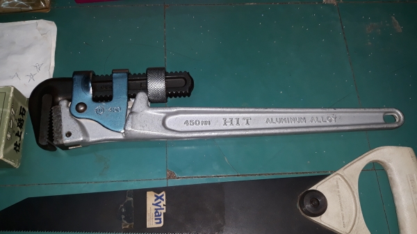 ขายคอม้าHIT 18" ALLOY STEEL MADE IN JAPAN. มือสองงานเก่าสวย ขายคอม้าHIT 18" ALLOY STEEL MADE IN JAPAN. มือสองงานเก่าสวย
