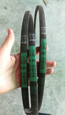 3เส้น200 บ.ส่งถึงบ้านฟรี โทร 083-2000058 LINE ID: line832923 ชุดสายพานขับร่อง B 79 จำนวน 3 เส้น อย่า