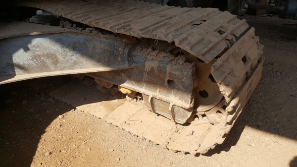 ขาย แบคโฮ KOMATSU PC200-6 มีเล่มทะเบียนแต่ไม่มีชุดโอน เครื่องดี ปั้มดี ช่วงล่างโซ่ไม่สวย ราคาต่อรองได้ครับ ขาย แบคโฮ KOMATSU PC200-6 มีเล่มทะเบียนแต่ไม่มีชุดโอน เครื่องดี ปั้มดี ช่วงล่างโซ่ไม่สวย ราคาต่อรองได้ครับ