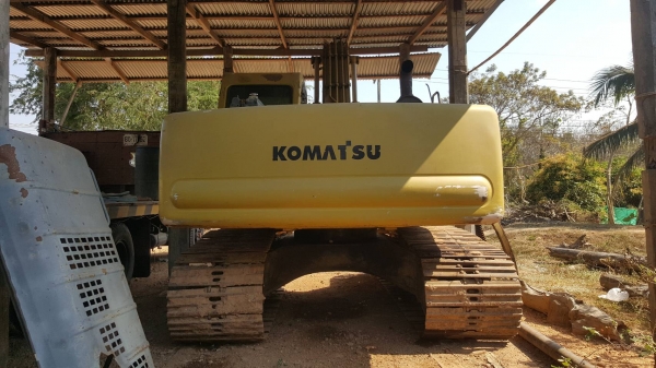 ขาย แบคโฮ KOMATSU PC200-6 มีเล่มทะเบียนแต่ไม่มีชุดโอน เครื่องดี ปั้มดี ช่วงล่างโซ่ไม่สวย ราคาต่อรองได้ครับ ขาย แบคโฮ KOMATSU PC200-6 มีเล่มทะเบียนแต่ไม่มีชุดโอน เครื่องดี ปั้มดี ช่วงล่างโซ่ไม่สวย ราคาต่อรองได้ครับ
