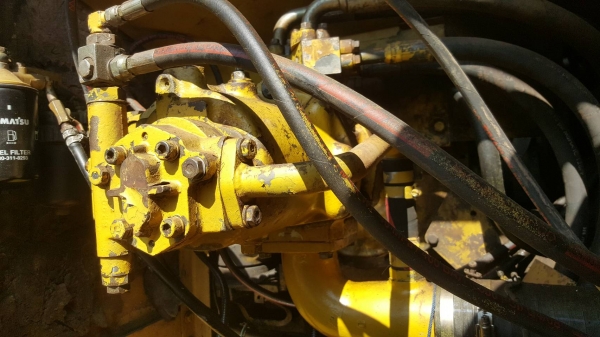 ขาย แบคโฮ KOMATSU PC200-6 มีเล่มทะเบียนแต่ไม่มีชุดโอน เครื่องดี ปั้มดี ช่วงล่างโซ่ไม่สวย ราคาต่อรองได้ครับ ขาย แบคโฮ KOMATSU PC200-6 มีเล่มทะเบียนแต่ไม่มีชุดโอน เครื่องดี ปั้มดี ช่วงล่างโซ่ไม่สวย ราคาต่อรองได้ครับ